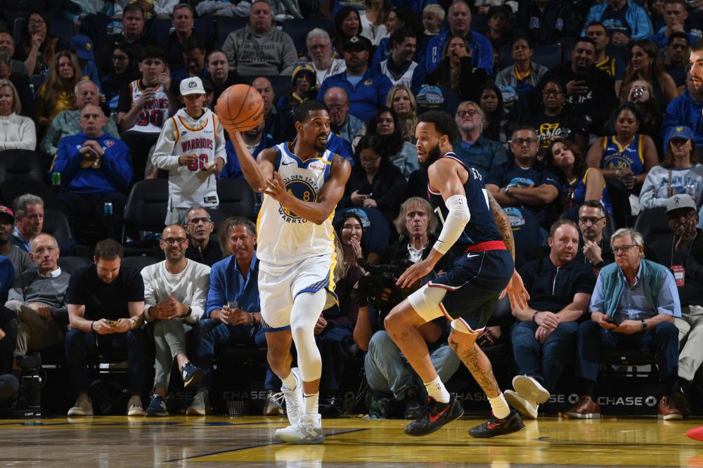 他们通过中 他们通过中